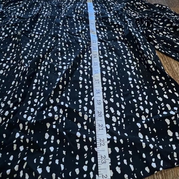 Joie silk black and white blouse size small - Picture 7 of 8